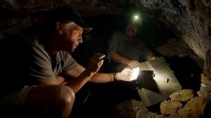 Dirty Jobs: Season 8 Episode 2 Rowe'd Trip: Tight Spaces