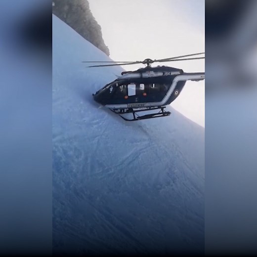 Who knew helicopters were able to do backflips...😮🚁 | LADbible