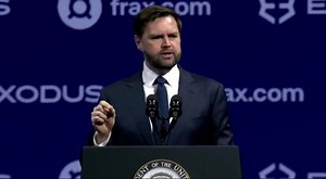 ❗️ Vice President JD Vance has linked Bitcoin adoption to national strategy, framing it in direct contrast to China's position. In a recent statement, Vance said: "The People's Republic of China doesn't like #Bitcoin. We should be asking ourselves, why is that?... If the CCP is leaning away from Bitcoin, then maybe the US should be leaning in to Bitcoin." ▪️ Context & Perspective: China's Stance: The Chinese government has indeed banned cryptocurrency trading and mining since 2021, viewing it as