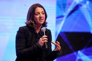 Paula Bellizia, da Microsoft, fala sobre indústria 4.0