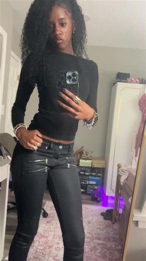 Exploring 2000s Leather Fashion Trends