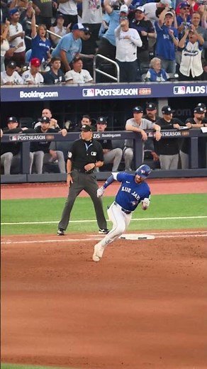 Nathan Lukes brings home two runs with this double 🔥