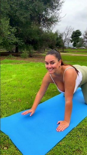 Biancadata does Yoga Outdoors