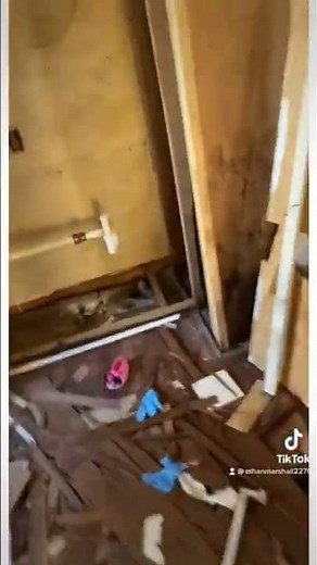 Full remodel of old mobile home replacing paneling with dry wall