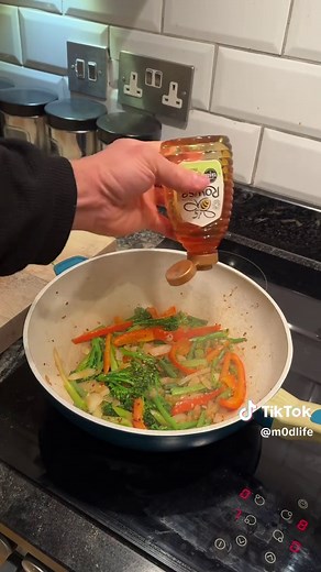 Crispy Salmon Stir Fry Recipe in Just 20 Minutes