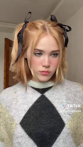 Mastering Hair Accessories: Styling with Ribbons