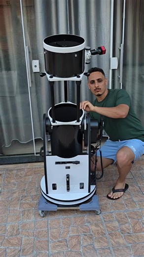 ⭐ Bellatrix — a Guerreira de Órion ⚔️ Brilhando no ombro esquerdo do caçador Órion, Bellatrix é uma estrela gigante azul cerca de 9 mil vezes mais luminosa que o Sol. Seu nome significa “a guerreira”, e sua luz azulada simboliza a força e o mistério do cosmos. ✨ #Bellatrix #Órion #Astronomia #AstroLucas #estrelas | AstroLucas