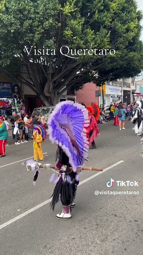 Danza Conchera en el Templo de La Santa Cruz en Querétaro