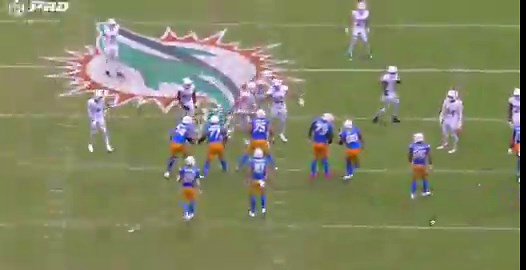Still insane to me that some people think Justin Herbert lacks in pocket presence lol