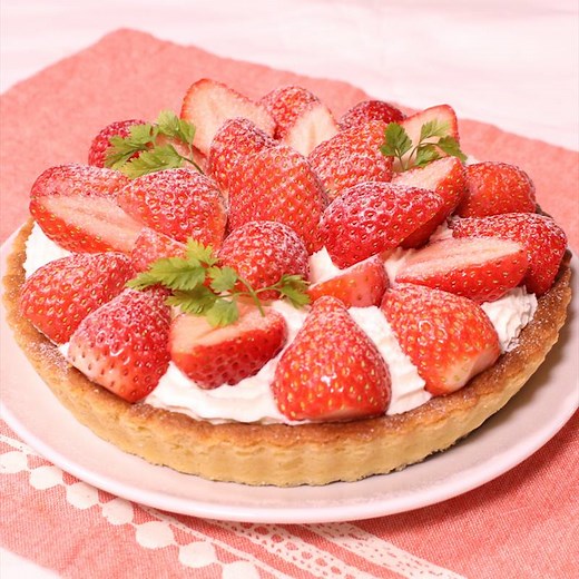 たっぷり苺と濃厚カスタードのタルト 作り方・レシピ | クラシル