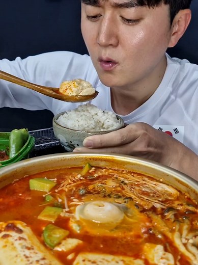 Delicious Soft Tofu Stew Recipe for Korean Food Lovers