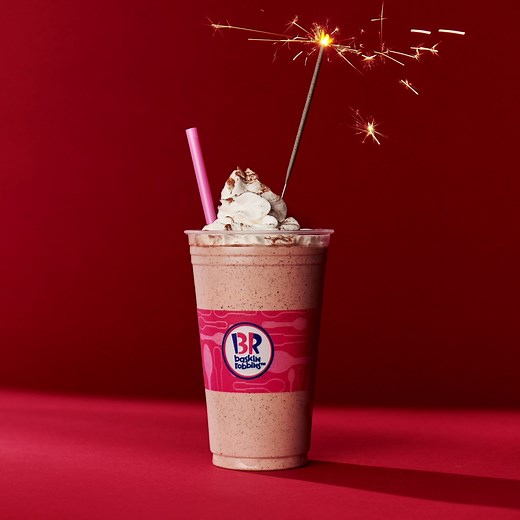 Blast through your day with a Cappuccino Blast® 🍦🚀 Our rich coffee and white chocolate and raspberry flavoured ice cream featuring a raspberry ribbon, chocolate-flavoured chips and raspberry-filled chocolate flavoured hearts is the secret to getting through a long day | Baskin-Robbins