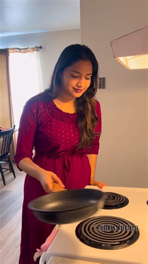 Parvathy Subramanian on Instagram: "Soan Papadi Recipe Ingredients: All-purpose flour (maida) – 1 cup Gram flour (besan) – 2 tbsp Ghee – 3 tbsp Sugar – 2 bowls Water – 1/2 cup Lime juice – 1 tbsp Chopped nuts (almonds, pistachios) – 2 tbsp (optional) Instructions: Roast the flour mixture: Heat ghee in a pan. Add maida and besan, stirring continuously on low heat. Roast until golden and aromatic. Set aside to cool. Prepare the sugar syrup: In a separate pan, combine sugar and water. Heat until th