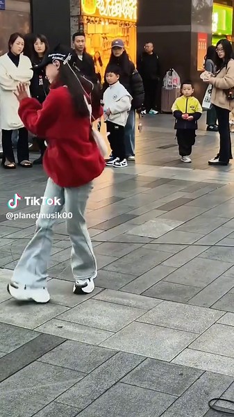 飒 #户外唱歌 #萌小猫 #音乐 #音乐分享