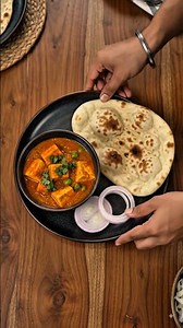Make Delicious Matar Paneer at Home 😋 | Easy & Tasty Matar Paneer Recipe