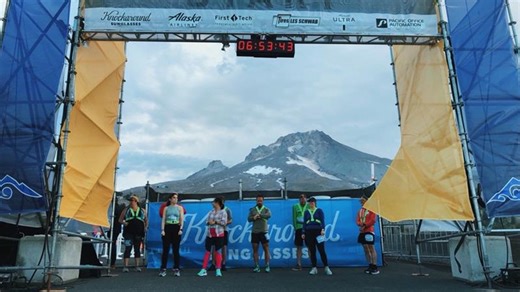Hood to Coast relay race hits the road, 200 miles from mountain to seashore