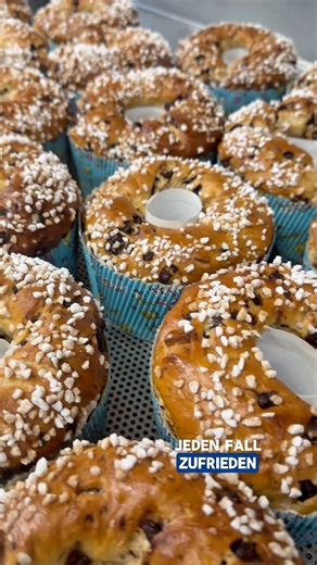 Schoko-Mandel Brioche mal anders😁 Durch die Form bleibt das Gebäck noch länger frisch, da es nicht so schnell austrocknet😊 | Bäckerei Hofmann