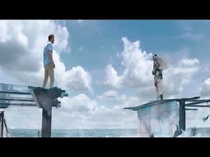 Free Guy Crossing The Bridge To Save Free City Movie Clip