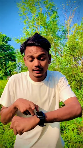 Expressive Hand Gestures in Nature