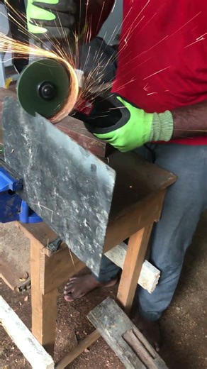 DIY Metal Cutting with Angle Grinder – Sharp & Easy!