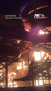 🚨 ¡De la diversión a las cenizas! Incendio destruye toboganes en Ciudad Juárez Impactantes imágenes desde Ciudad Juárez: así quedó el centro recreativo ubicado junto al Puente Internacional Zaragoza tras un voraz incendio. Las estructuras de los toboganes, que antes eran punto de diversión, quedaron completamente consumidas por el fuego esta madrugada. El propietario asegura que el siniestro fue intencional y procederá legalmente ante la Fiscalía de Chihuahua, aunque declara no haber sufrido am