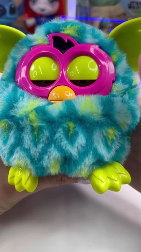 I don’t think this Furby is working correctly 😂 #furby #asmr #throwback | Dream Team’s World