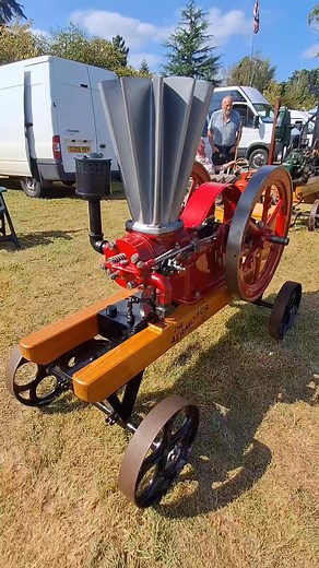 151K views · 3.1K reactions | Fluted hopper Aermotor engine seen at Astle Park Traction Engine Rally. https://vintageengineenthusiast.com/ The all new online publication powered by the enthusiasts themselves!! Be sure to follow the page and keep up to date with what's happening. #vintageengineenthusiast | Vintage Engine Enthusiast | Facebook