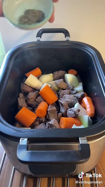 Enkel och god köttgryta i slowcooker