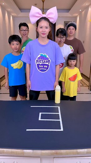 487K views · 2.8K reactions | The pen drawing challenge is too difficult. Can you draw it successfully? Funny party game challenge | Fun With Craz | Facebook