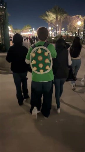 Punch Bowser’s backpack? Is Mario taking revenge?