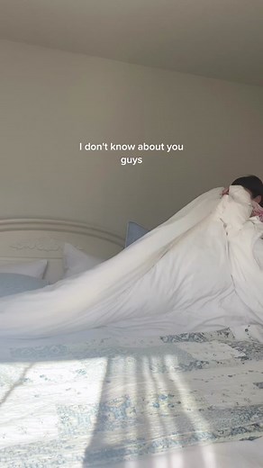 Living on Disney Princess Life: Cinderella Morning Routine in an Apartment