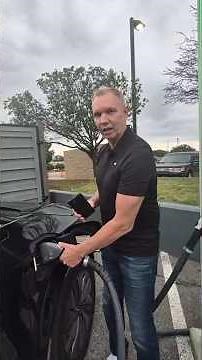 How to charge an EV at a Electrify America charge station #shorts #electrifyamerica #electriccar