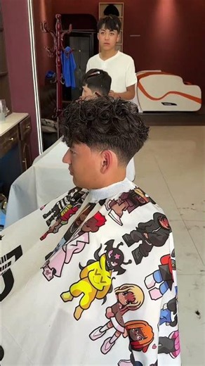 #专业爆改男士发型 #爆款理发 #理发热门话题 #男士卷发发型 #男士烫发爆改 亚裔卷。