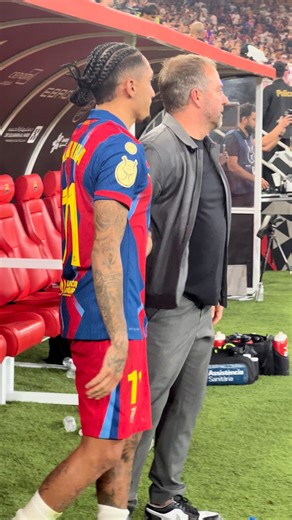 A priceless moment. 🥹 | FC Barcelona