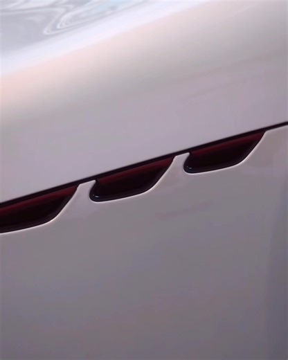 From opera to engine, an Italian symphony.​ In Modena, our heart beats and our voice resounds once again.​ It all began on the stage of Modena’s Opera House, where the notes of Puccini gave way to the reveal of Meccanica Lirica for the #MaseratiGranCabrio and #MaseratiGranTurismo.​ This connection to our roots is stronger than ever, as the production of the GranTurismo and GranCabrio range, in all its versions, returns to its historic home.​ We then transformed the beating heart of our factory i