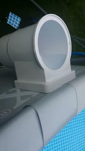 Skimmer externe sur piscine tubulaire intex ultraframe