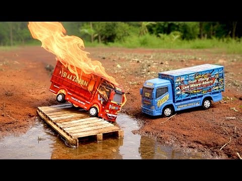 The Story of Aa Zafran's Swerving Truck Completely Burning, Losing Control, and Falling Off a Bridge