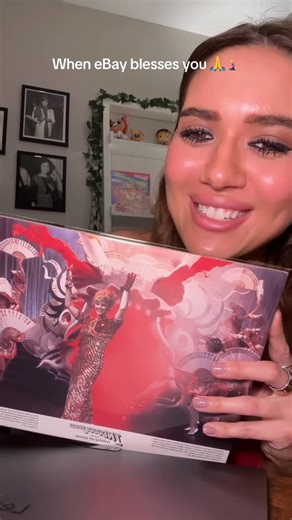 Hey Marianne 🎬✨ on Instagram: "An original Indiana Jones and the Temple of Doom lobby card feature Kate Capshaw as Willie Scott 💃 #indianajones #indianajonesandthetempleofdoom #ebayfind #classicmovies #heymarianne"