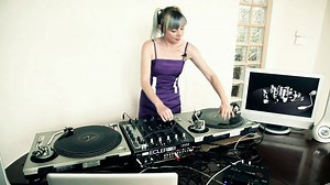 Quartz for Serato (with Venus Rollergirl)