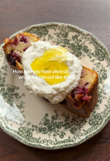 Fluffy Blackberry Olive Oil Cake Recipe