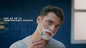 Gillette Mach3 Men's Razor Handle + 5 Blade Refills