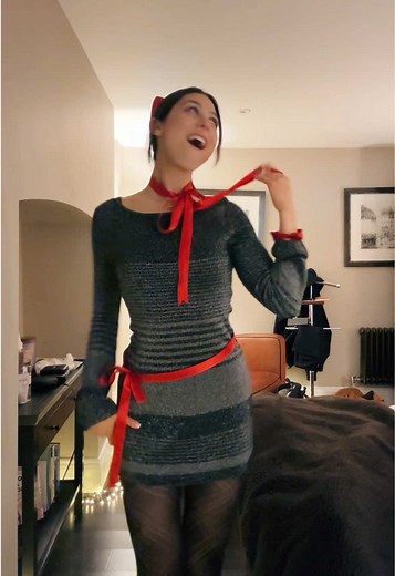 Kira Kosarin (@kirakosarin) - Best Modern Christmas Songs Featuring Kira Kosarin