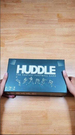 Huddle Unboxing: Is This the Best Fantasy Football Board Game? #Huddle #BoardGames