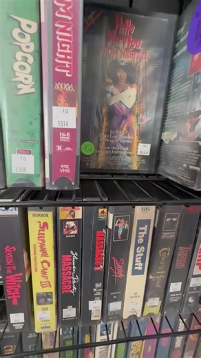 Who here has heard of LEGEND OF THE ROLLER BLADE SEVEN 📼🛼 Yeah, we didn’t think so either. This 1992 head-scratcher stars (Frank) Stallone and (Joe) Estevez, with Karen Black, Up All Night favorite Rhonda Shear, and Scott Shaw, the writer, producer, martial artist, and DIY movie man behind cult chaos like Vampire Blvd and Max Hell Frog Warrior. According to Wikipedia, this movie features a rollerblading banjo player, very little dialogue, and magic mushrooms. Honestly, that’s all we needed to 