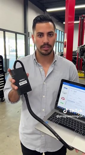 ¿Tu taller NO puede programar Jeep o Dodge? 😱 Con WiTech 2.0 tienes acceso al mismo sistema que usan los dealers. Diagnóstico de fábrica programación de módulos. Miami y Broward → 786-816-4874 #WiTech #Jeep #Dodge #Ram #Chrysler #TallerMiami #MecanicoMiami #ProgrammingCar