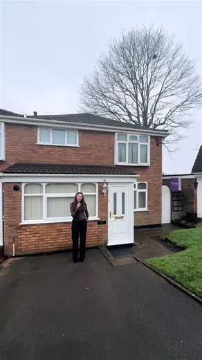 Stunning Semi-Detached House for Sale in Brierley Hill