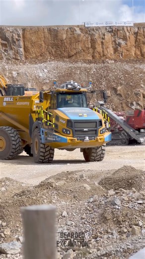 The UK’s first autonomous ADT showcased at Hillhead ! It was so surreal watching the ADT operate with know one init. The bell ADT was being loading by Mike wright in a hitachi 530-7 which I was lucky enough to have a go in and she was a weapon !! #bearded_excavation_uk #hcmuk #hitachiconstruction #hitachiconstructionmachinery #bellequipment #bellmachinery #bell #awesomeearthmovers #equipment #machinery #fyp #hellhead2024 #heavyequipment #quarry #asmr #asmrsounds | bearded_excavation_uk