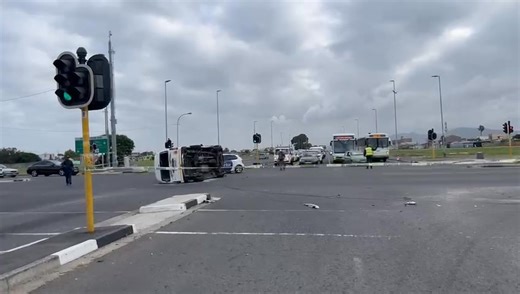 01 October 2025 Taxi driver shot and killed in a suspected robbery incident. He had three passengers when he was killed on Robert Sobukwe Road in Cape Town. Videos: Mandilakhe Tshwete | The Sunday Independent