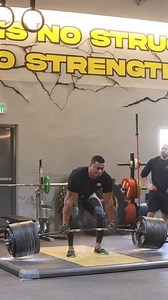 37K views · 394 reactions | @andrewjacked Persistence! The more the weight the more the difficulty, Basic tutorial for a box split using a hand support. Yesszziirrr !!! #hip #abduction #split #stretch #flexibility #mobility #training #yesszzziirrr #foryou #basic #tutorial #hand #support #education | Flex Magazine | Facebook