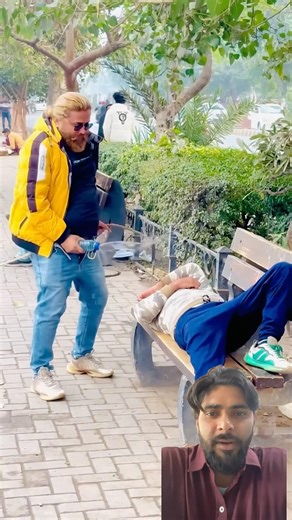 Fake pee pranks #funny #pranks #comedy #gulfamgolden #funnyvideos #funnypranks #goldigarprank